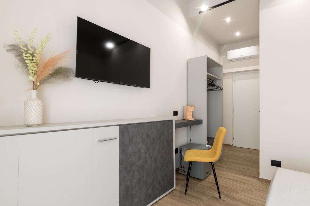 Hispirya Rooms Terracina Zewnętrze zdjęcie