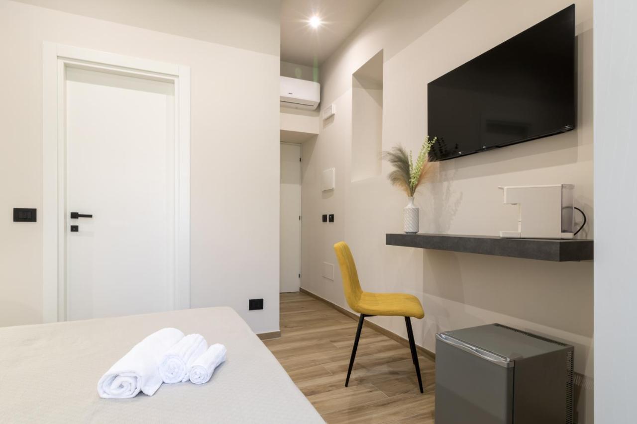 Hispirya Rooms Terracina Zewnętrze zdjęcie